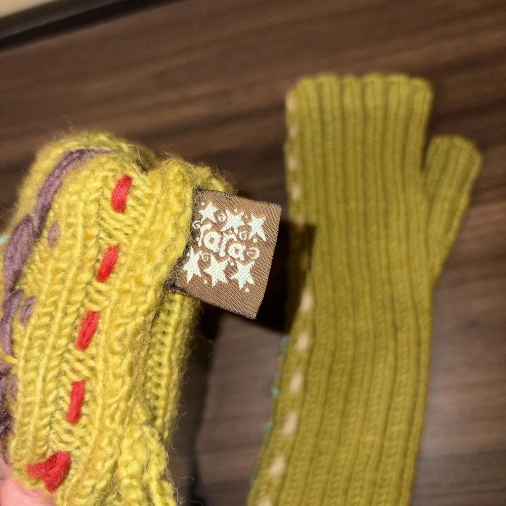 Tara 100% Handspun Wool Hand Warmer Fingerless Mitten Arm Sleeves Nepal Green